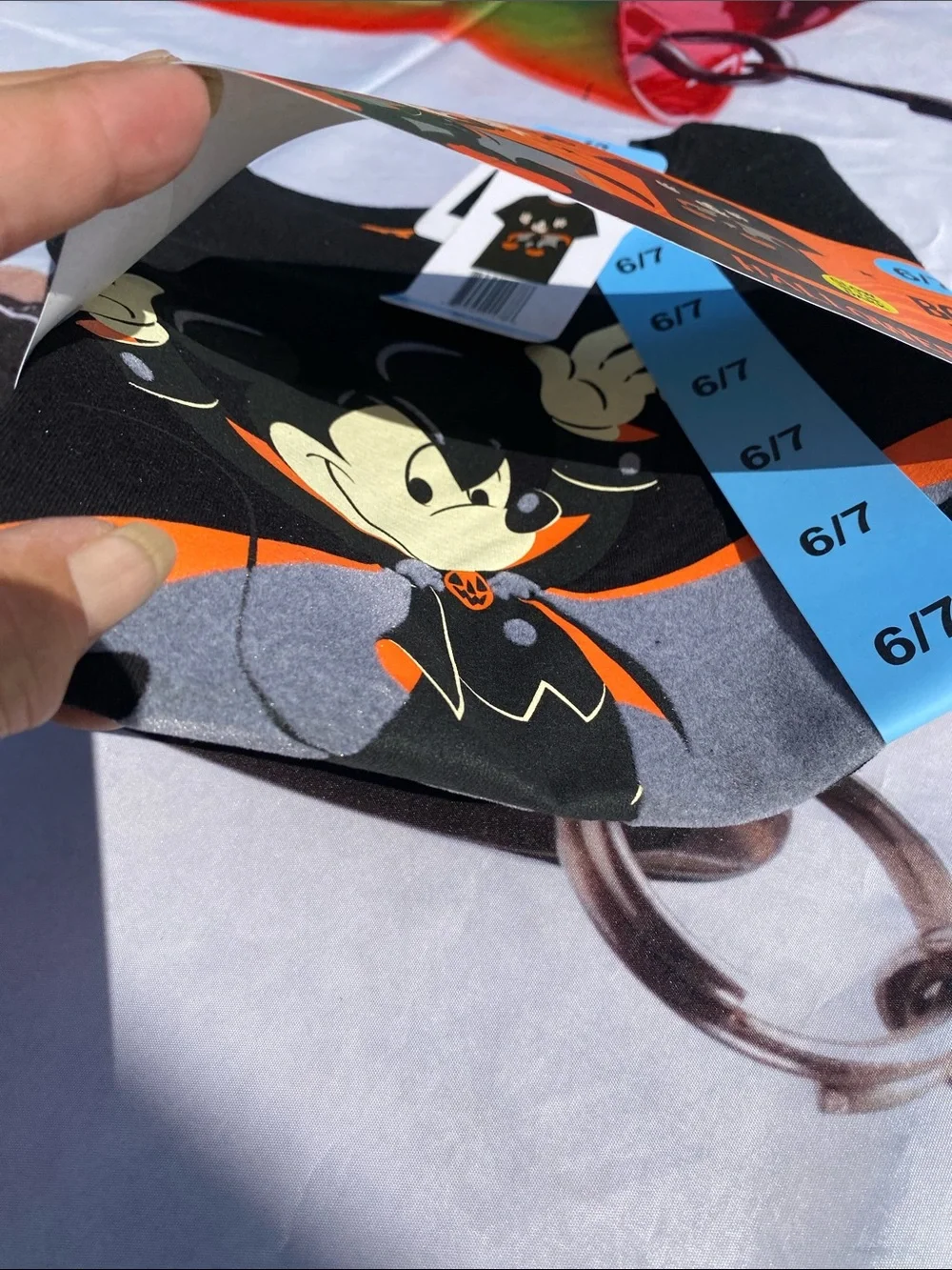 Disney Mickey Mouse Halloween Vampire Tee Boys Size 6/7 Glow In The Dark